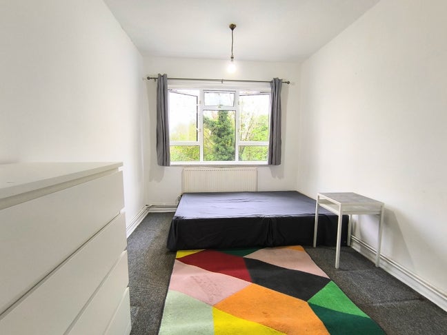 Double room available for 2 months!! Main Photo