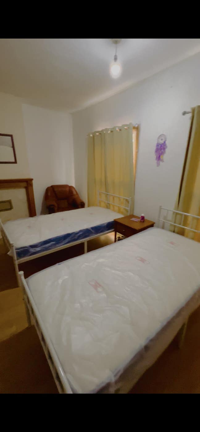 🏠 Room Available – Master Bedroom Main Photo