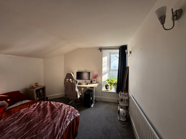 Double Room in Lovely Cotham Flat Main Photo