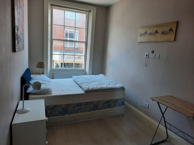 Double bedroom with own dedicated bathroom  Main Photo