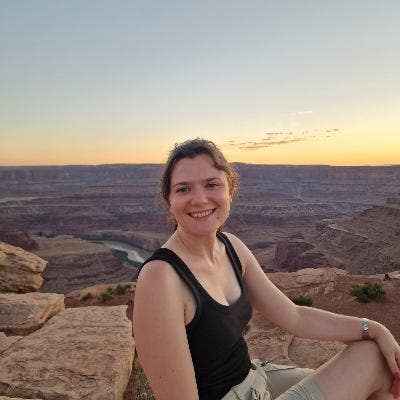 Looking for a room Main Photo