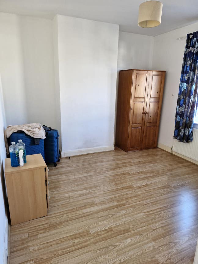 Double size room to rent  Main Photo