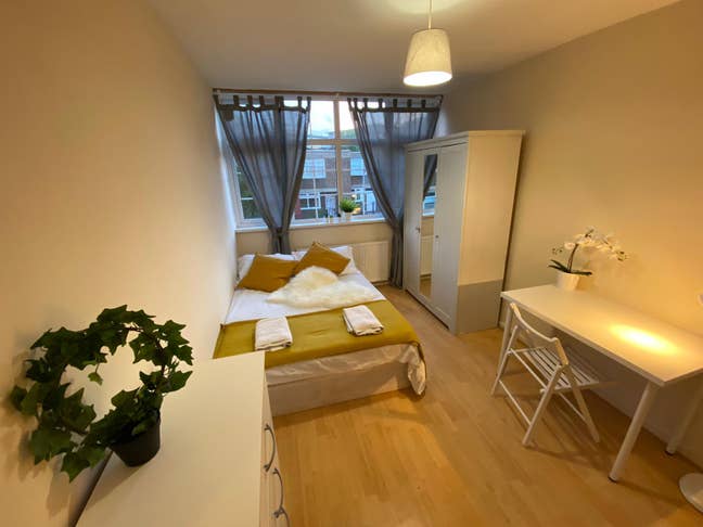 Modern 3-Bed Flat in E3 – Available Now 🔑🏠 Main Photo