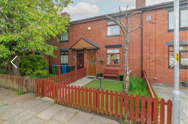 Fully furnished double room, all bills included Main Photo