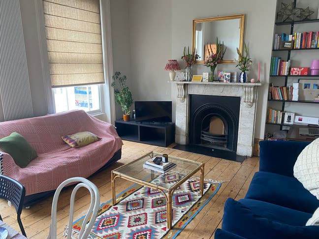 Sunny double room in Camberwell Main Photo