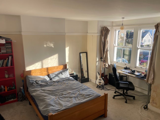 Spacious double room in Headington. Main Photo