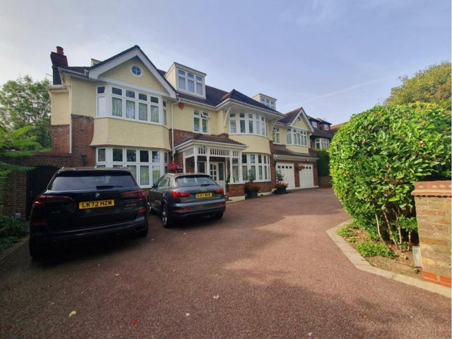 Double Room to rent Main Photo