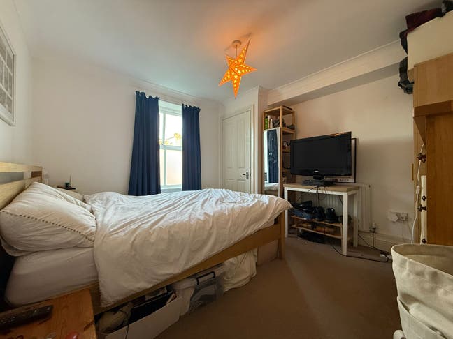 Bright 1 bed Flat Near Tooting Bec Station, SW17   Main Photo