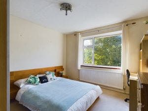 Moulsecoombe - 5 Bedrooms Available to Let! Main Photo