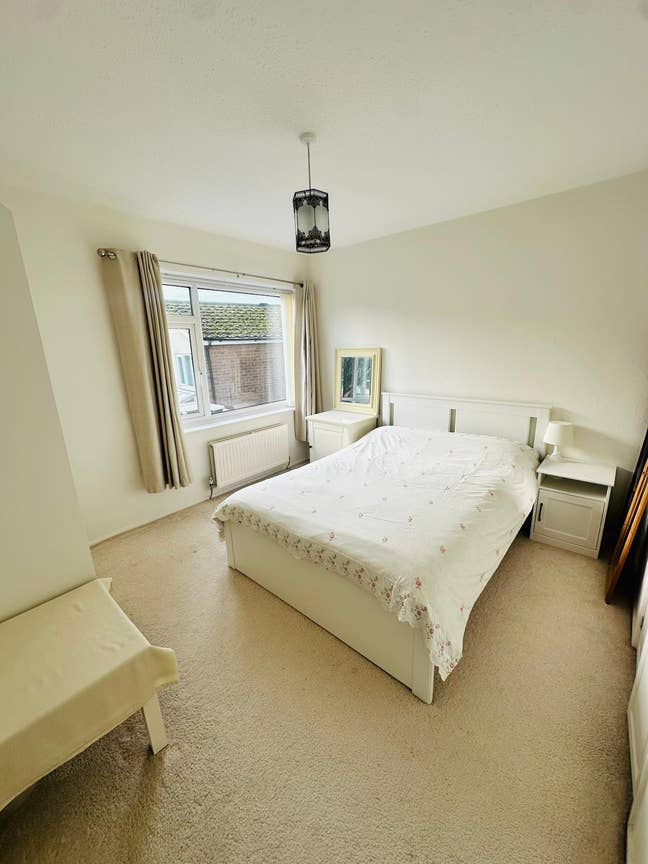 Room to let Main Photo