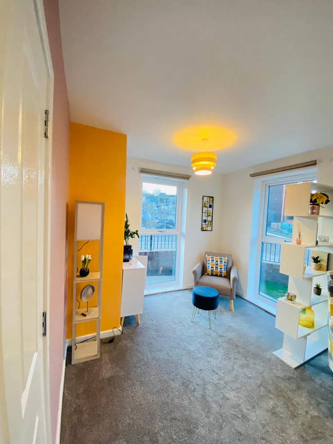 2 Lovely double rooms in new build close to town Main Photo