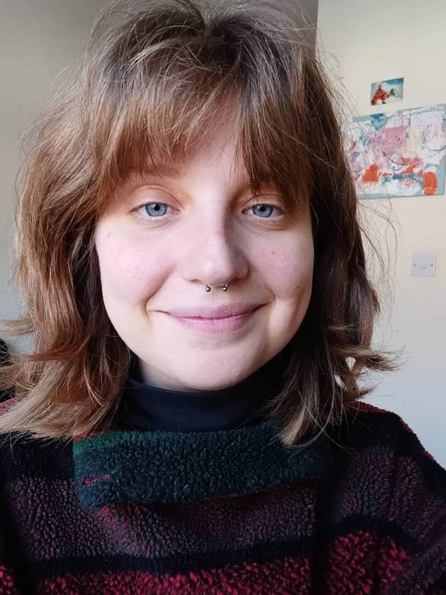 30yo professional with very cuddly cat Main Photo