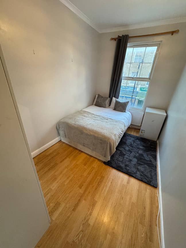 Beautiful Double Room For Letting  - All included Main Photo