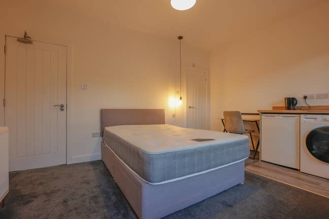 Impeccable Studio in Central PE1 - Huntly Grove 🤩 Main Photo