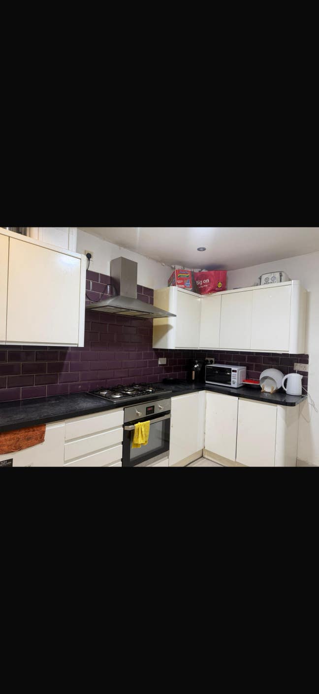 2 Double bedrooms available in a shared house Main Photo