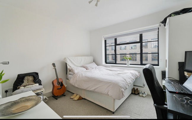 Spacious Double Room in Central London Main Photo