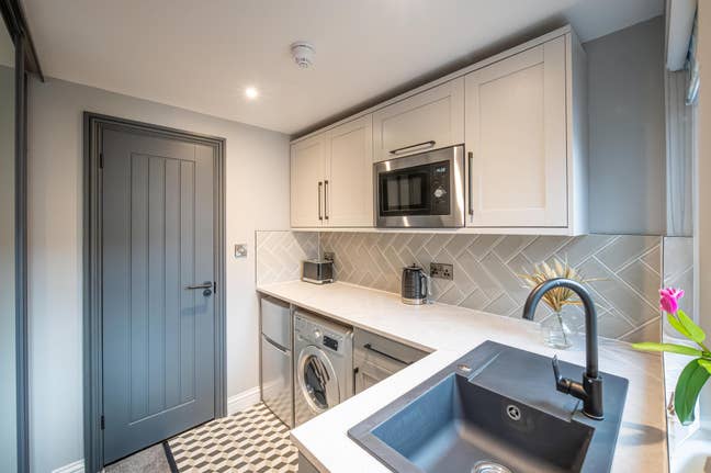 💖🌟Unique Ensuite Studio🤩🌟- Brand New Property Main Photo