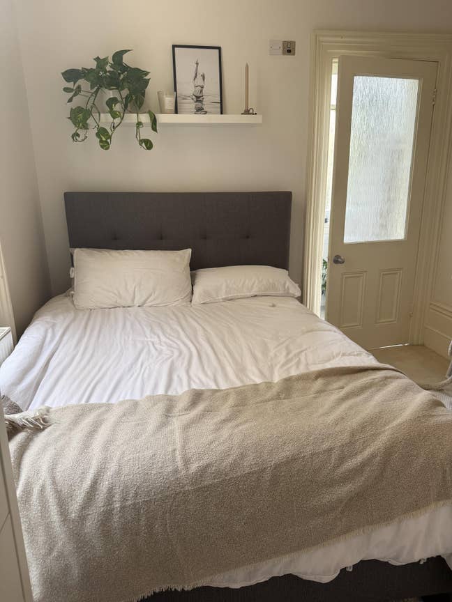 Double Room with Ensuite – Own Floor – Available Main Photo