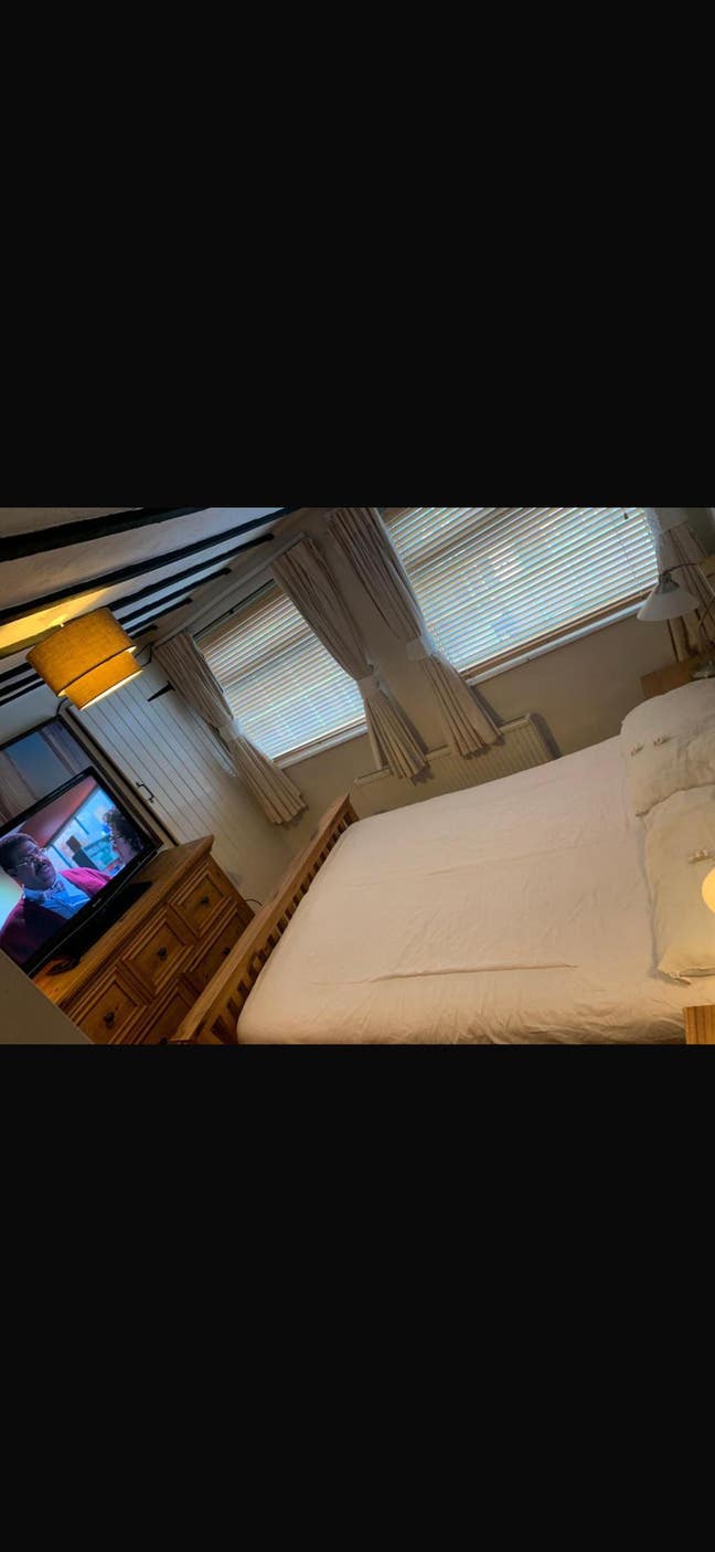 Double Room in lovely cottage All bills/wifi incl  Main Photo