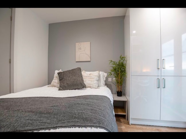 Flat 122 Room 4 Main Photo