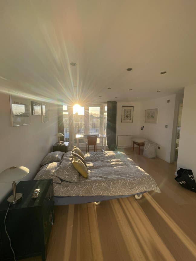 Big/nice room for student Wst Hampstead Main Photo