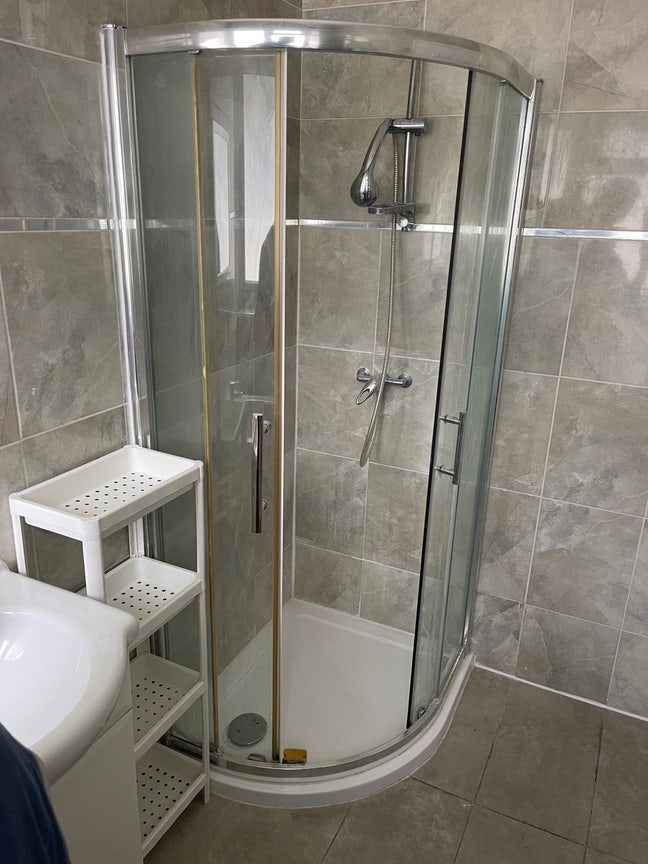 Single Room Main Photo