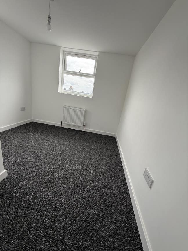 Single room to let ilford 3Min walk to station Main Photo