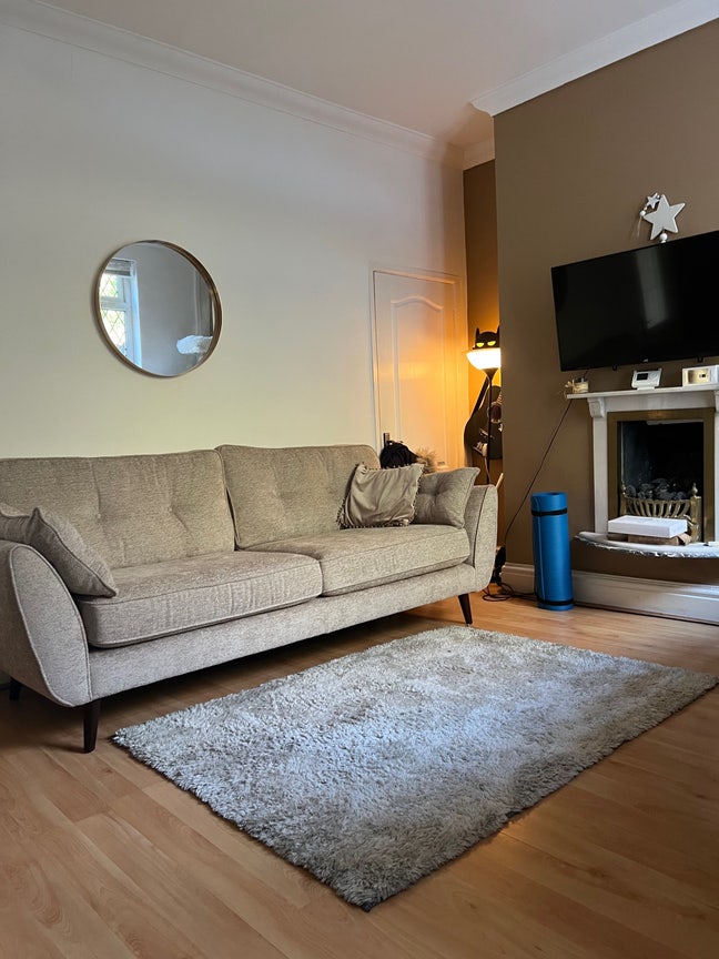 Bright spacious double room  Main Photo