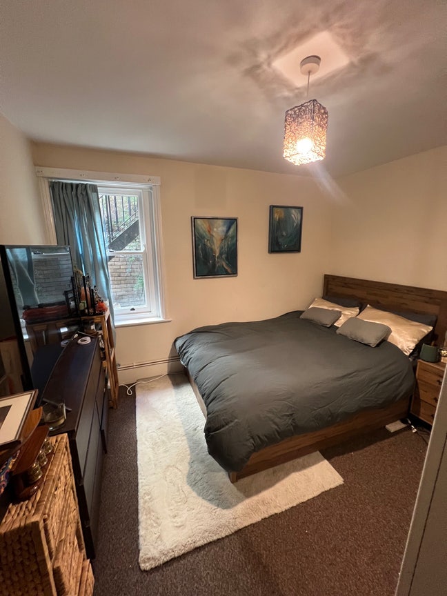 1 double bedroom - West Kensington  Main Photo