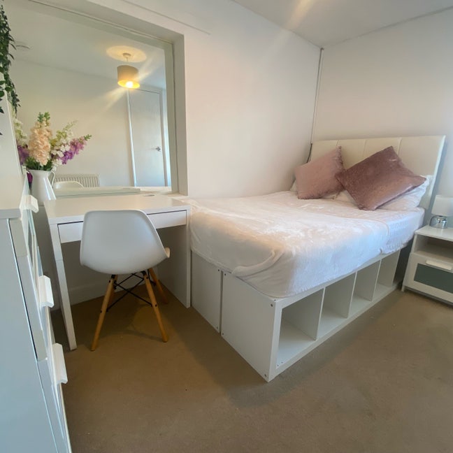  Double Room - Available Now 🏡 Main Photo