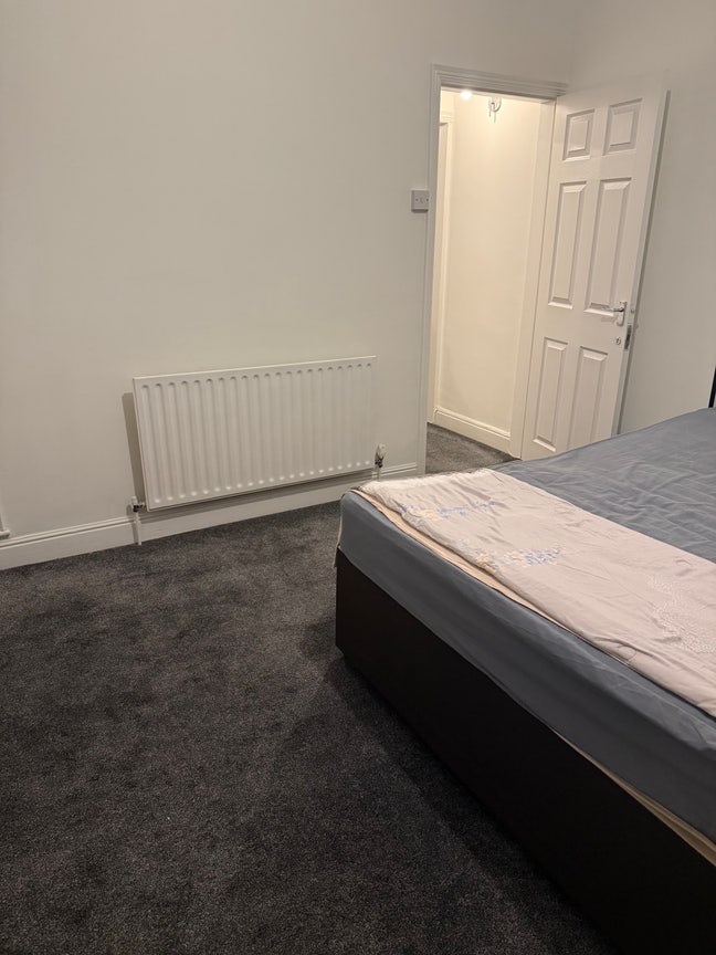  double bed Main Photo