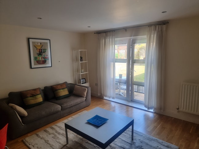 Single Room in a 3 bedroom Flat Main Photo