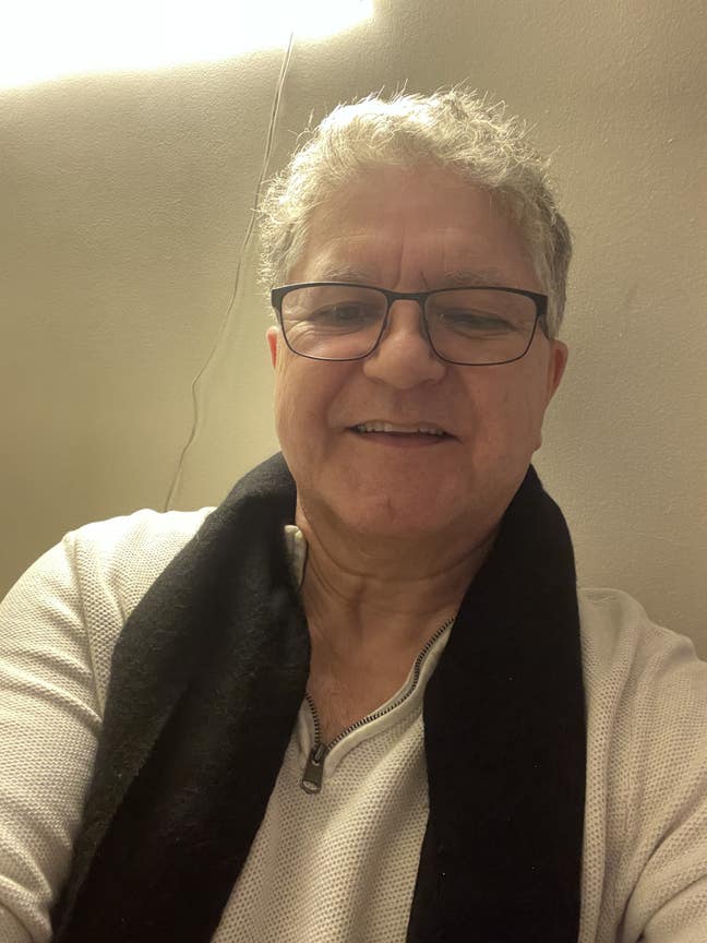 Need someone to share your house Bills and company Main Photo