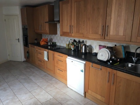 En-Suite Double in Friendly Professional House  Main Photo