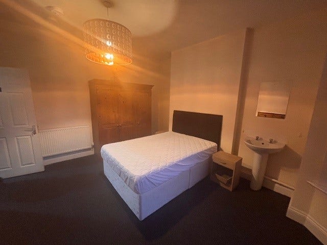 Room Available | Bills Included | Available Now Main Photo