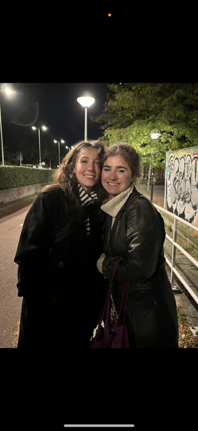 Looking for two housemates! Main Photo