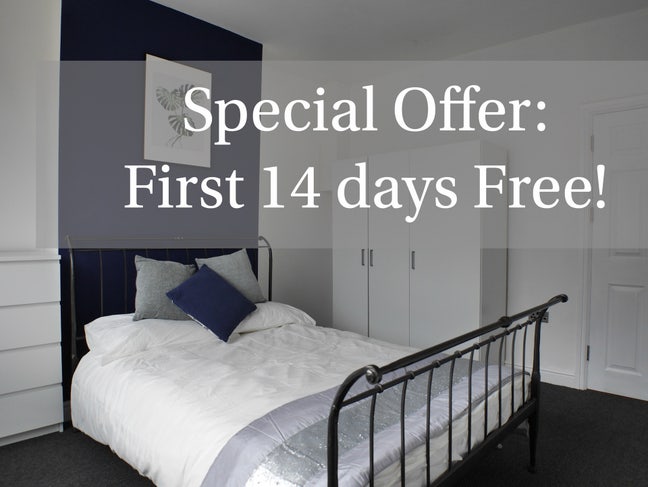 Special Offer! Huge Double Room Near Tram Main Photo