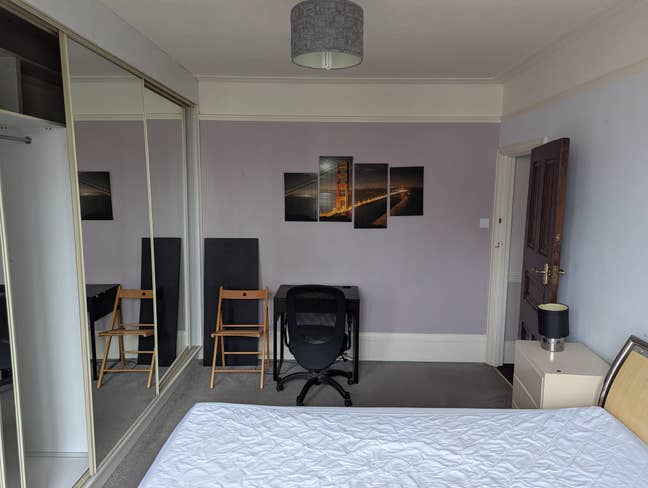 Double Room on Palmers Green Main Photo