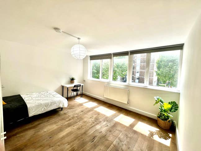 XXL Room – Primrose Hill / Regent’s Park  Main Photo