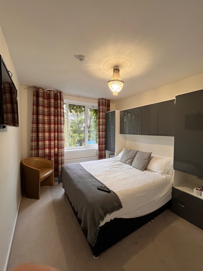 Comfortable Double Room, All Bills Included Main Photo