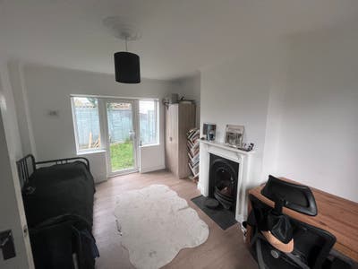 1 room to rent in a family house Main Photo