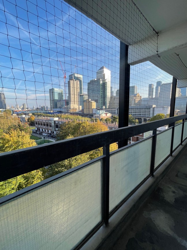 🌸 Bright Double Room with City View & Balcony ✨ Main Photo