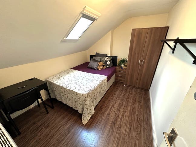 Professional Houseshare Main Photo