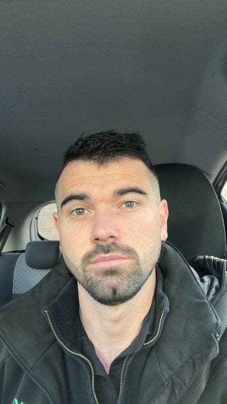 Professional Male seeks a double room Main Photo