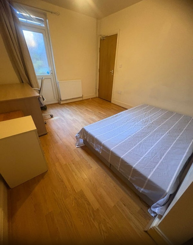 Double Room DSS ONLY Main Photo