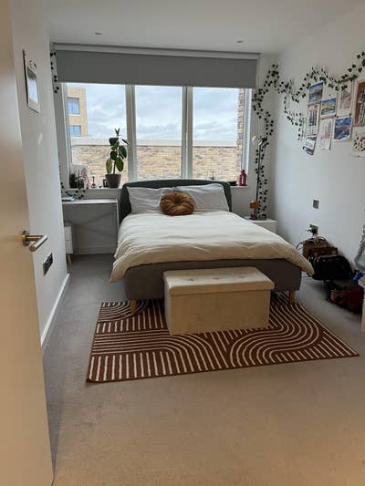 En-suite room in a 2 bed flat, 3 mins from station Main Photo