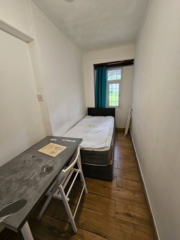 🛏️ Single  Room to Let in - Wembley  Main Photo
