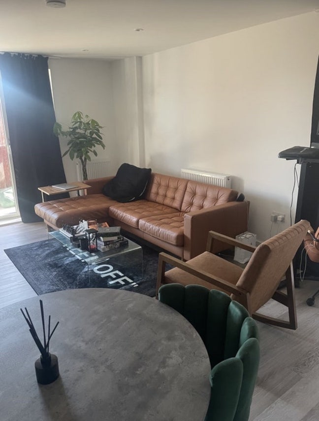 Modern two bedroom flat Main Photo