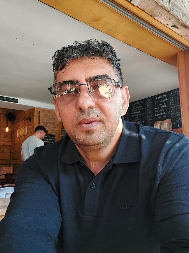 Professional Male seeks a single or double room Main Photo