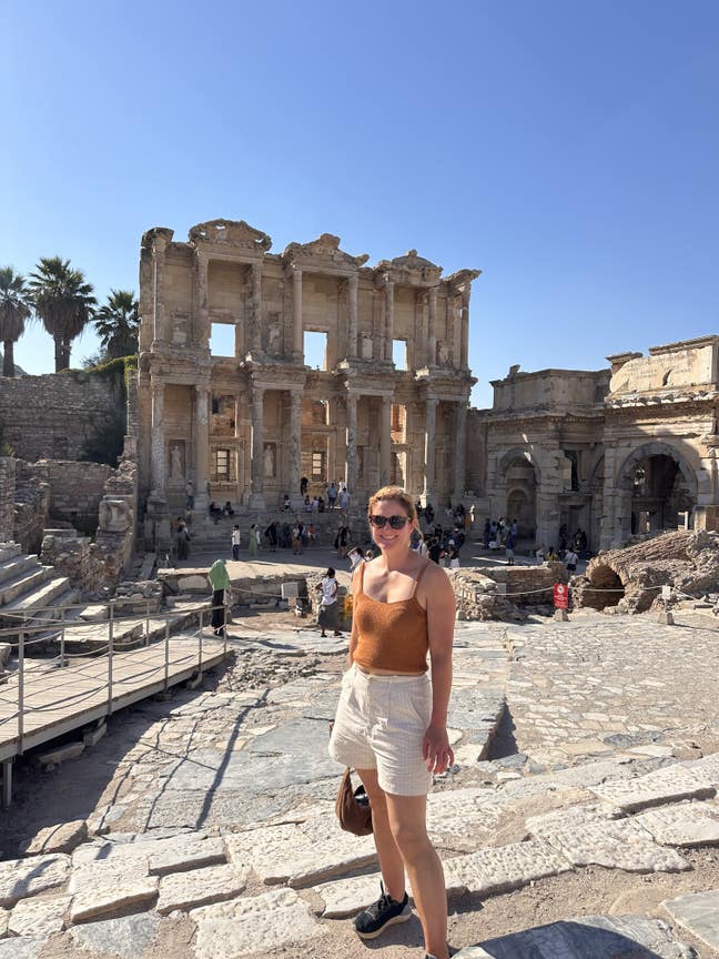 Looking for a short term home Main Photo